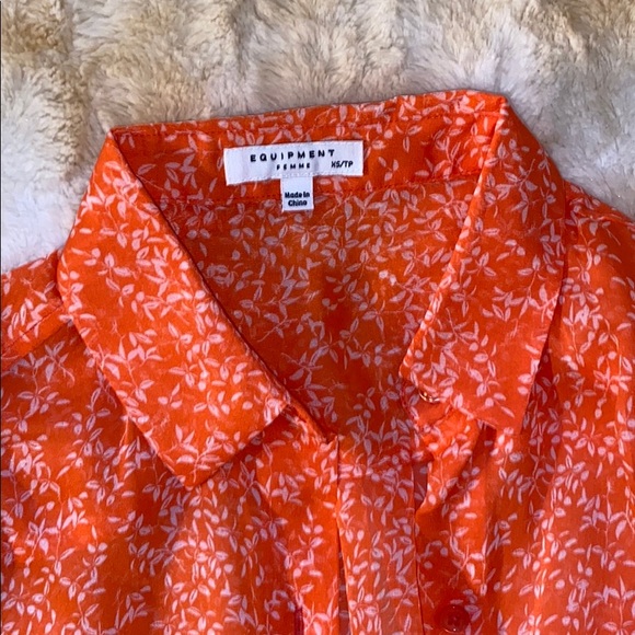 Equipment Essential Silk Blend Blouse Size XS - Picture 13 of 16
